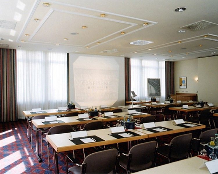 Hotel Frankfurt Airport - By Ihg