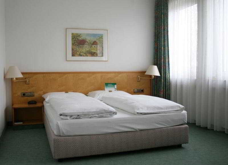 Frankfurt Airport - By Ihg Hotel Neu-Isenburg