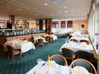 Frankfurt Airport - By Ihg 4*