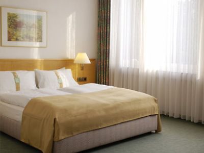 Frankfurt Airport - By Ihg Hotel Neu-Isenburg