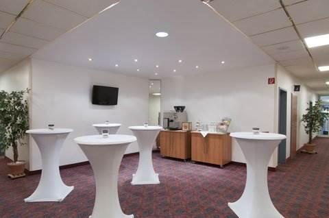 Frankfurt Airport - By Ihg 4* Ной-Изенбург