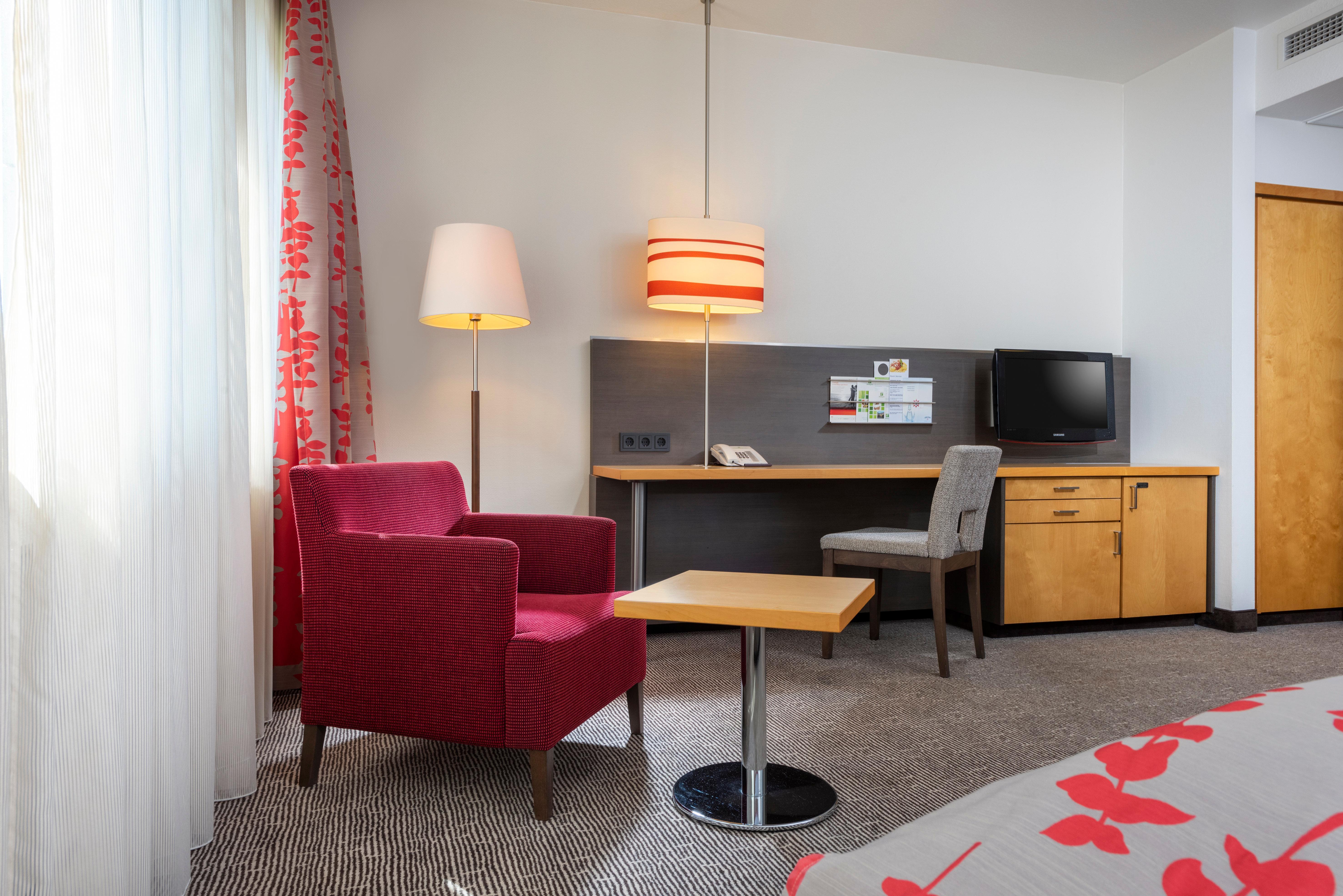 Frankfurt Airport - By Ihg 4* Ной-Изенбург