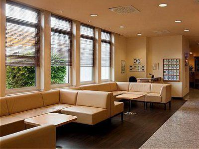 Отель Frankfurt Airport - By Ihg 4*